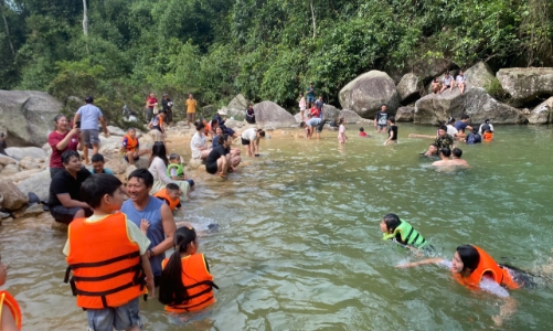 Thác Ma Hao “bản hòa âm” giữa đại ngàn xứ Thanh