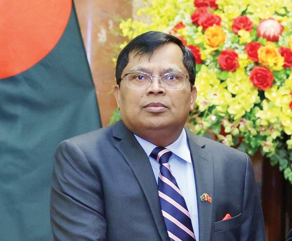 H.E. Md Lutfor Rahman, Ambassador of Bangladesh to Vietnam.