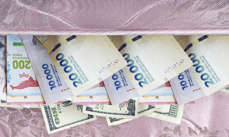 170 tỷ USD nằm ngoài ngân hàng: Vì sao người Argentina vẫn chuộng tiền mặt?