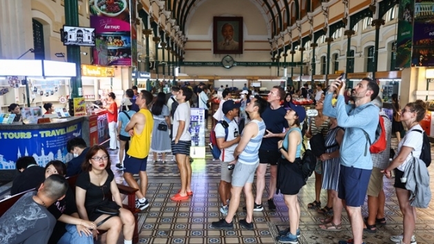 Retail sales of goods and services hit $96.8bln in 4M