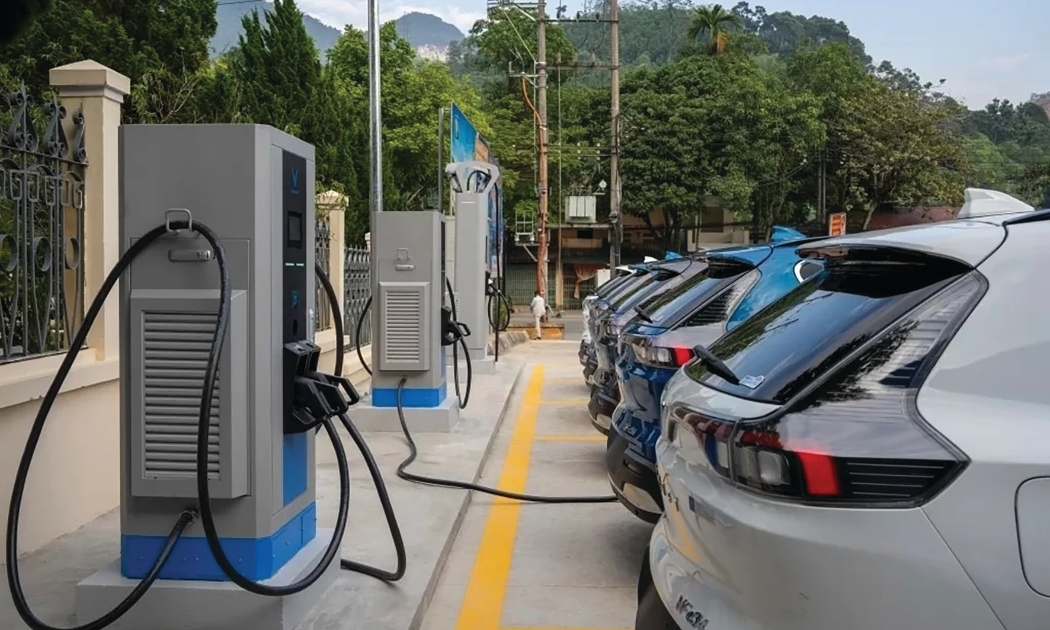 Nghiên cứu xây dựng Đề án phát triển mạng lưới trạm sạc cho xe ô tô sử dụng điện. Ảnh minh họa
