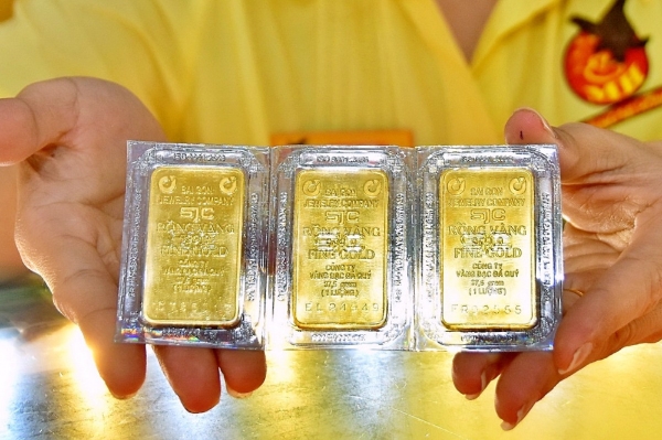 Giá vàng trong nước sụt về mức thấp nhất trong vòng 4 tháng