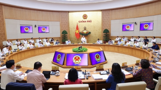PM urges synchronized solutions to build growth foundation from start of term