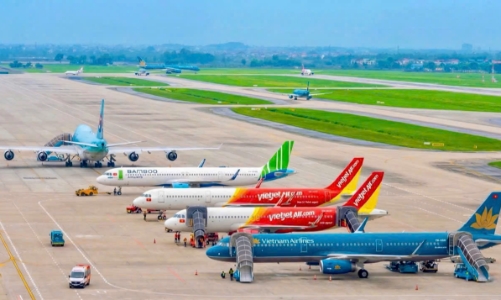 Thị trường hàng không dịp nghỉ lễ tăng trưởng nhờ hành khách quốc tế