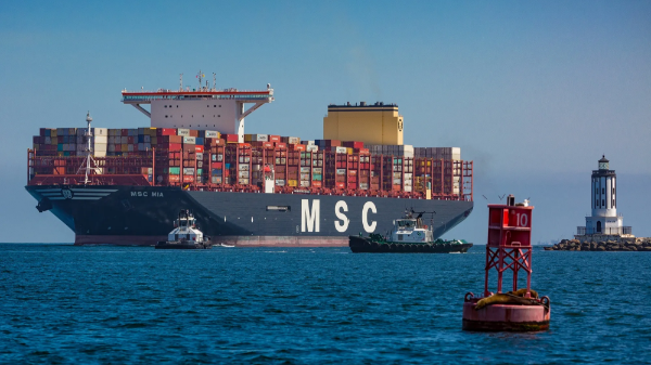 Hãng tàu container lớn nhất thế giới mở tuyến thương mại mới tránh eo Hormuz
