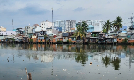 TP.HCM đặt mục tiêu đến năm 2030 di dời tối thiểu 20.000 căn nhà ven sông, kênh, rạch.