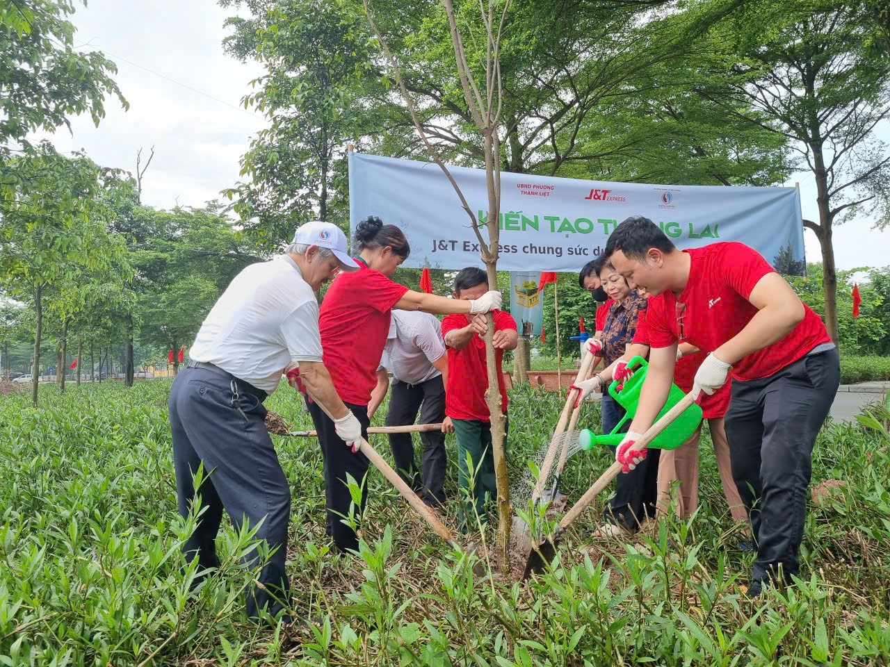 JT
Express chung tay vì môi trường. Ảnh: JT Express Việt Nam.