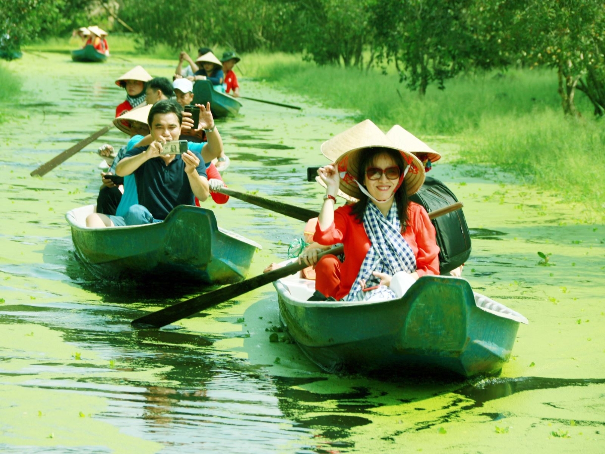 Các tỉnh Miền Tây kỳ vọng khai thác hiệu quả nguồn khách từ TP. Hồ Chí Minh. Ảnh: M.T-Thành Trung