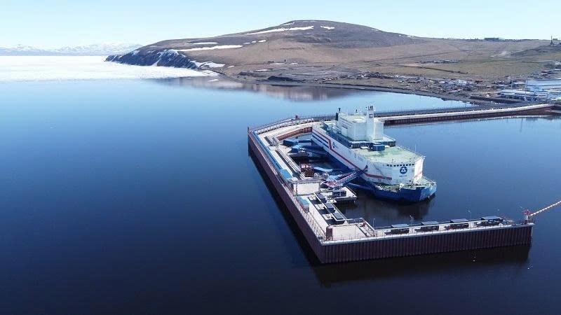 Nhà máy điện hạt nhân nổi “Akademik Lomonosov”- nhà máy SMR duy nhất trên thế giới hiện đang vận hành thương mại từ cuối năm 2019. Ảnh: Rosatom