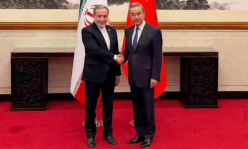 Trung Quốc kêu gọi Iran theo đuổi thỏa thuận ngừng bắn toàn diện với Mỹ và Israel