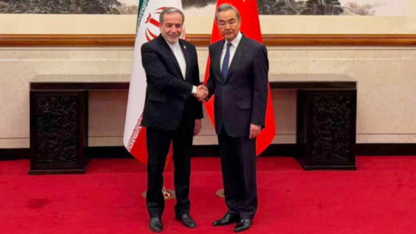 Trung Quốc kêu gọi Iran theo đuổi thỏa thuận ngừng bắn toàn diện với Mỹ và Israel
