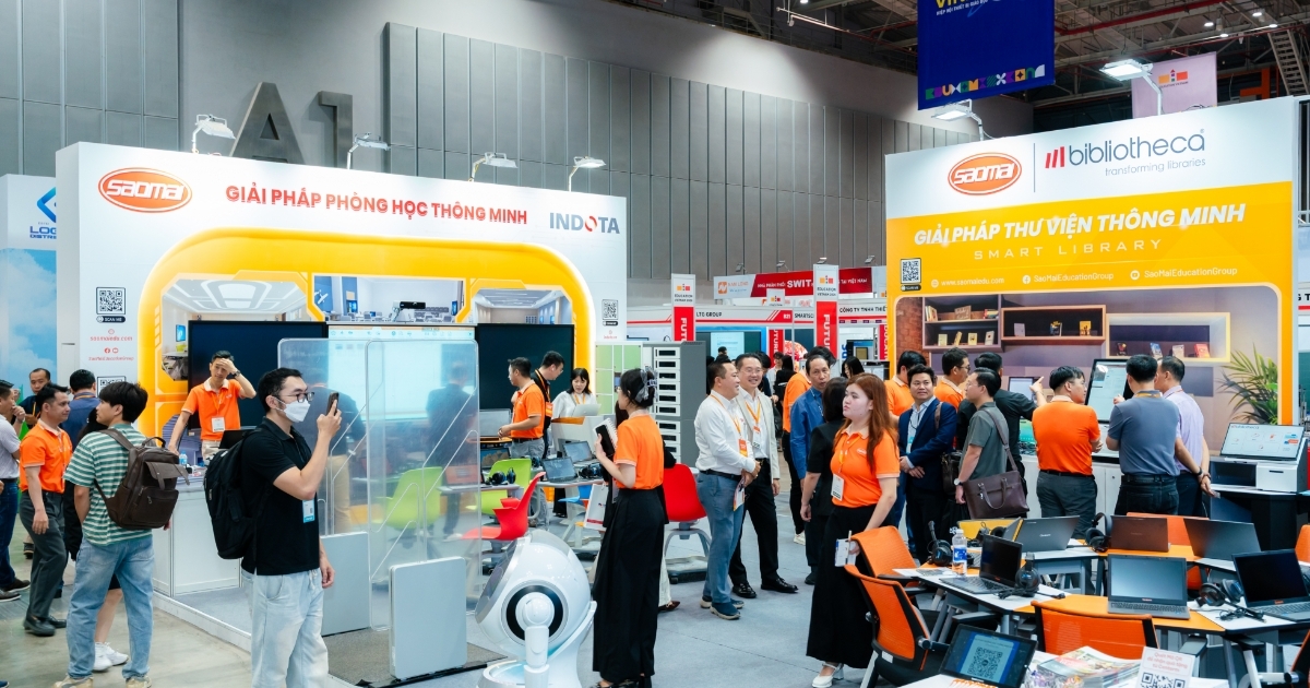 HCM City hosts exhibitions on smart cities, education and advanced ...