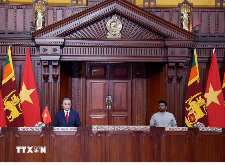 Tổng Bí thư, Chủ tịch nước Tô Lâm và Tổng thống Anura Kumara Dissanayake gặp gỡ báo chí nhân thăm chuyến cấp Nhà nước Sri Lanka - Ảnh: TTXVN