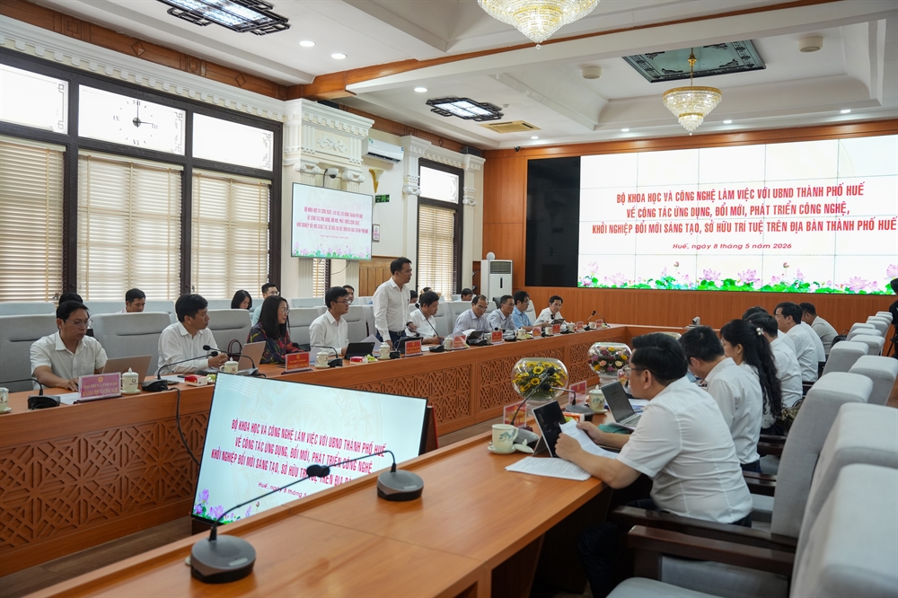 Bộ Khoa học và Công nghệ làm việc với UBND thành phố Huế 