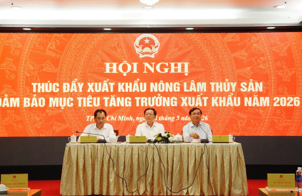 Phó Thủ tướng Hồ Quốc Dũng cùng lãnh đạo Bộ Nông nghiệp và Môi trường chủ trì Hội nghị.