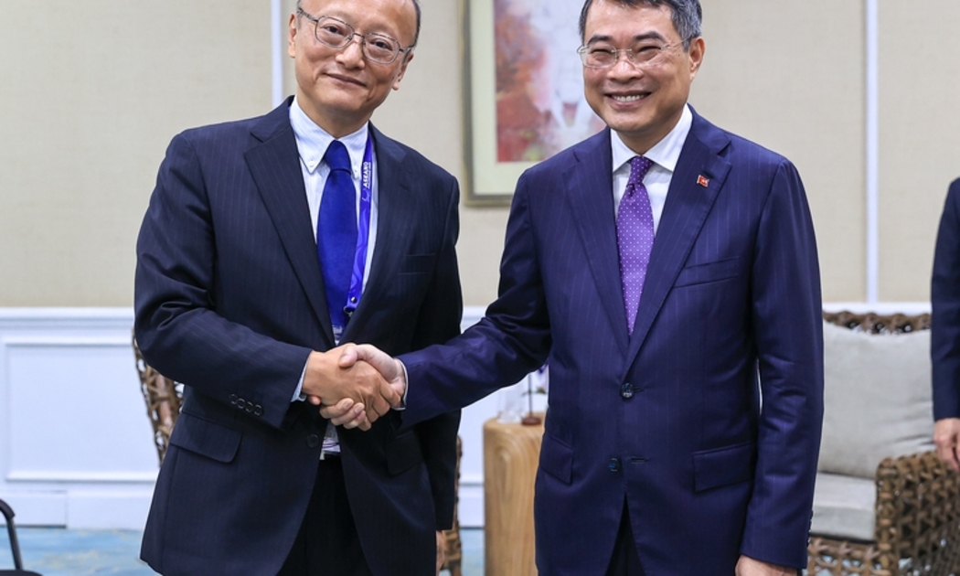 Thủ tướng Chính phủ Lê Minh Hưng và Chủ tịch Ngân hàng Phát triển Châu Á (ADB) Masato Kanda -Ảnh: VGP