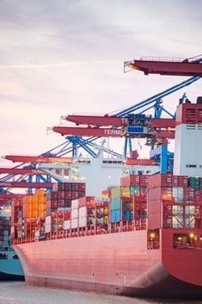 Vietnam records surprise trade surplus of over $87 mln in second half of April