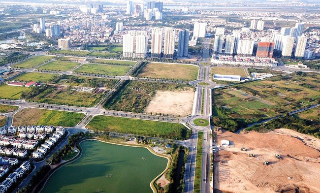 Sở Nông nghiệp và Môi trường hướng dẫn UBND các xã, phường thực hiện các nội dung quản lý nhà nước về đất đai căn cứ chỉ tiêu sử dụng đất đã được phân bổ; đồng thời thường xuyên theo dõi, kiểm tra, cập nhật kết quả thực hiện chỉ tiêu sử dụng đất của các địa phương. Ảnh minh họa