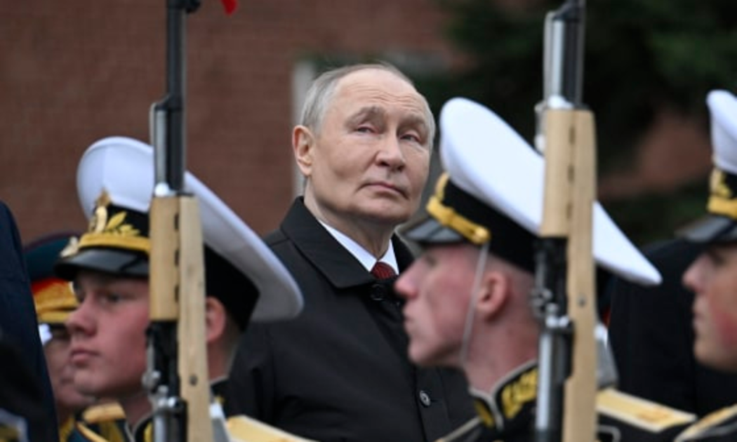 Tổng thống Nga Vladimir Putin tại lễ duyệt binh ngày 9/5 ở Moscow - Ảnh: Getty Images