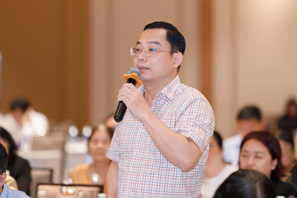 Ông Chế Văn Trung: 