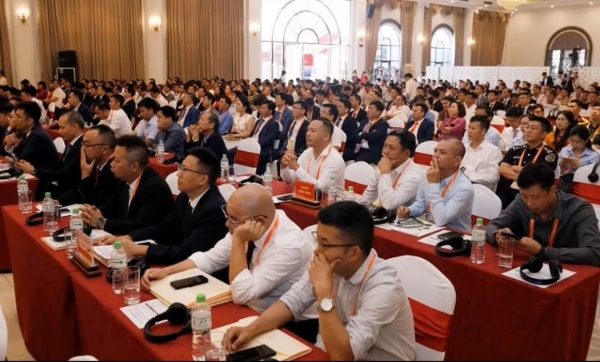 Quang cảnh hội nghị.