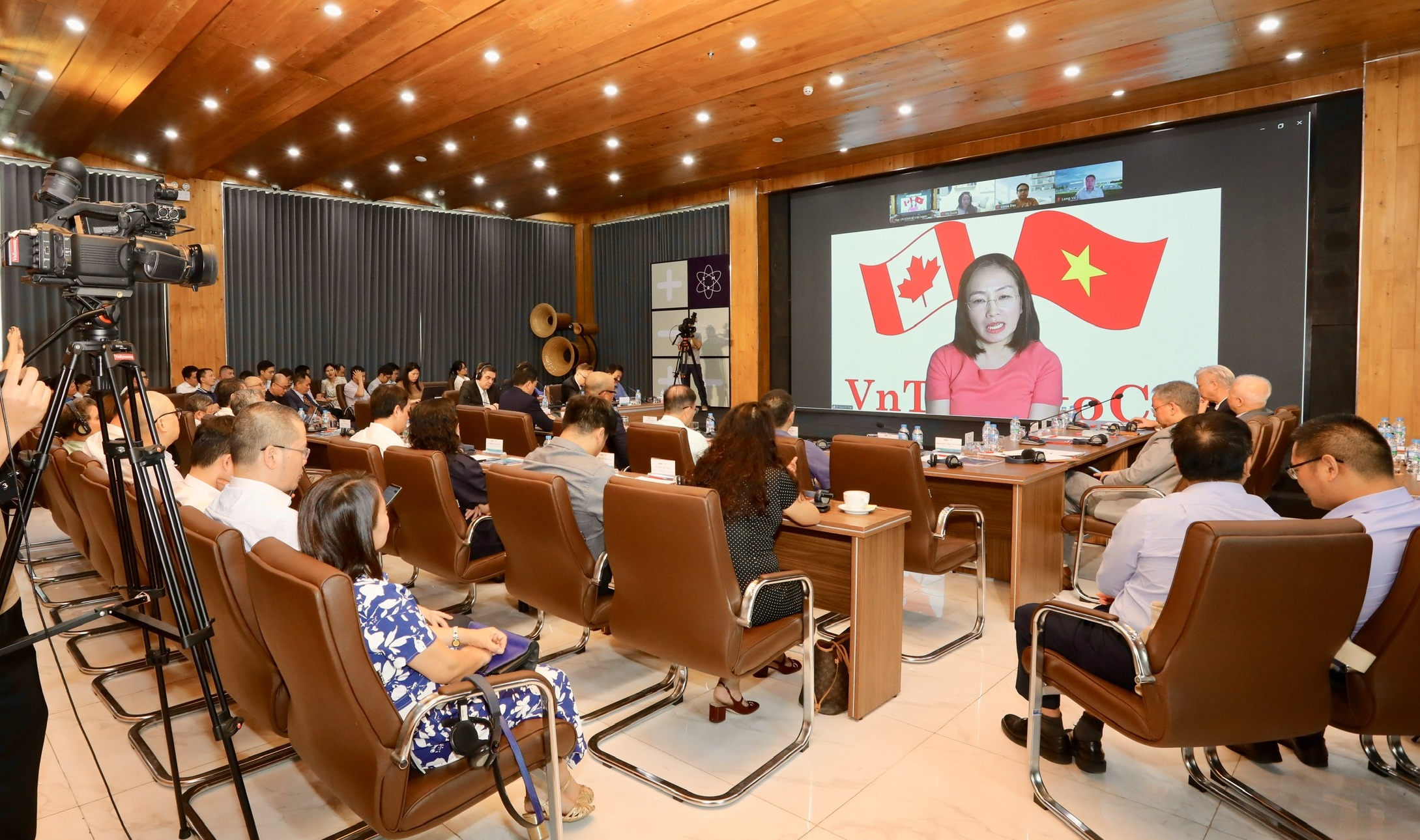Hội thảo Quốc tế 