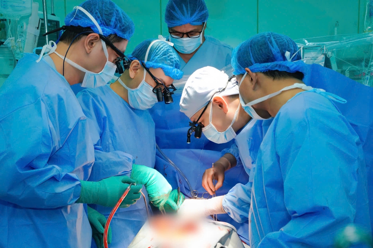 Việt Nam thuộc nhóm nước có thu nhập trung bình thấp nhưng gánh nặng bệnh tim mạch cũng đang gia tăng nhanh chóng.&nbsp;