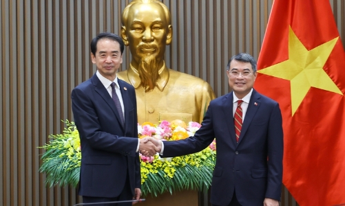 Thủ tướng Lê Minh Hưng tiếp Đại sứ Trung Quốc Hà Vĩ