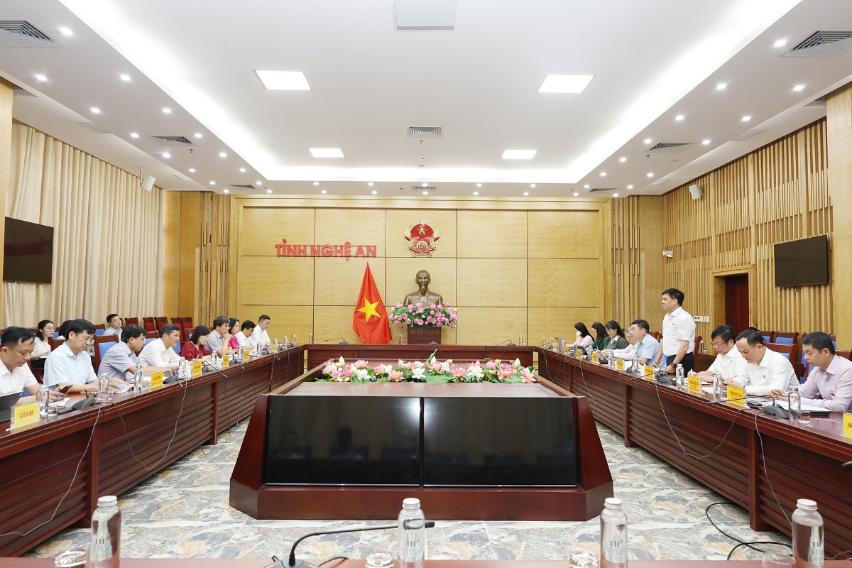 Đoàn công tác Ủy ban Kinh tế và Tài chính của Quốc hội làm việc với tỉnh Nghệ An