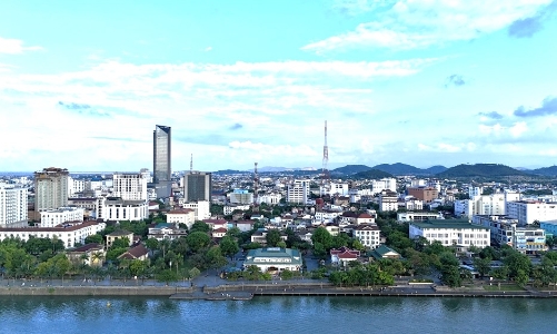 Huế khai thác lợi thế di sản, kinh tế biển để tăng tốc phát triển