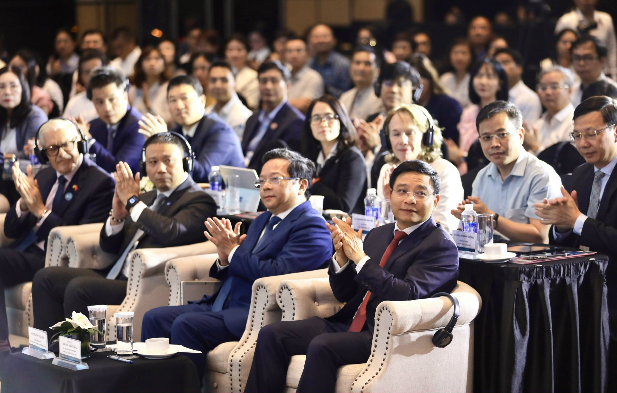 Diễn đàn Nhịp cầu phát triển Việt Nam 2026 vinh dự có sự tham dự và phát biểu chỉ đạo của Phó Thủ tướng Nguyễn Văn Thắng. Ảnh: Việt Dũng