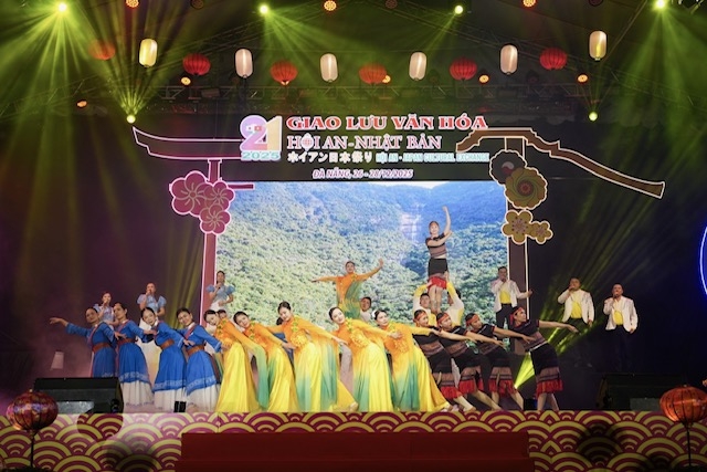Màn trình diễn giao lưu nghệ thuật Việt Nam - Nhật Bản tại Lễ hội Văn hóa Hội An - Nhật Bản năm 2025.