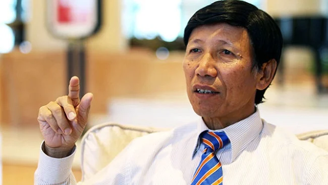 TS. Phan Hữu Thắng, Nguyên Cục trưởng Cục Đầu tư nước ngoài, Bộ Kế hoạch và Đầu tư (nay là Bộ Tài chính).