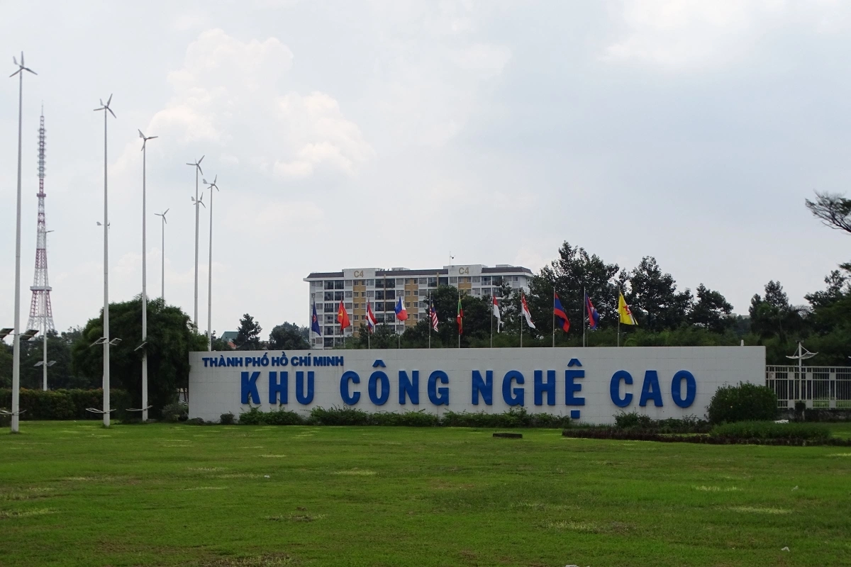 TP.Hồ Chí Minh đặt mục tiêu trở thành trung tâm khoa học, công nghệ và đổi mới sáng tạo hàng đầu Đông Nam Á, có năng lực nghiên cứu, làm chủ và thương mại hóa công nghệ. Ảnh: Khu CNC TP.Hồ Chí Minh