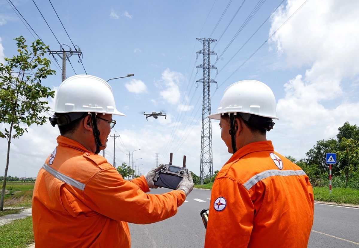 Chỉ trong hai năm 2024-2025, EVN đã thu hẹp khoản lỗ lũy kế từ hơn 50.000 tỷ đồng xuống còn 5.611 tỷ đồng.