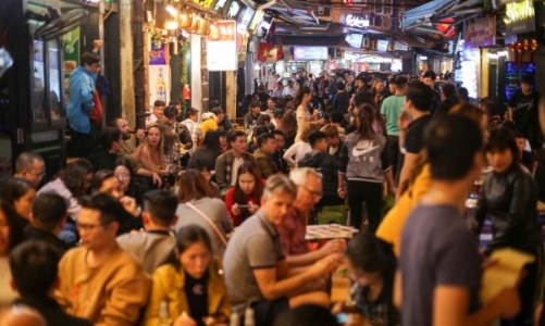 Hanoi aims for night economy to contribute 12% of GRDP by 2045