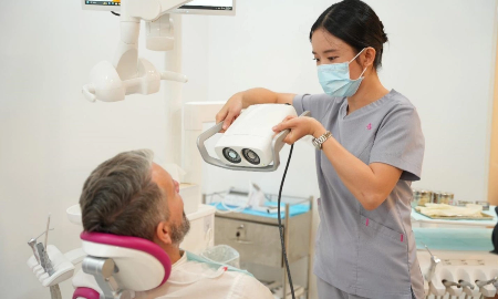Việt Nam trở thành lựa chọn hấp dẫn với khách quốc tế có nhu cầu chăm sóc nha khoa chất lượng cao.