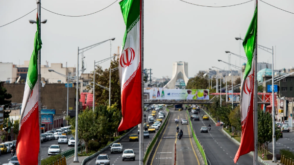 Chiến tranh, phong tỏa và lạm phát thử thách kinh tế Iran