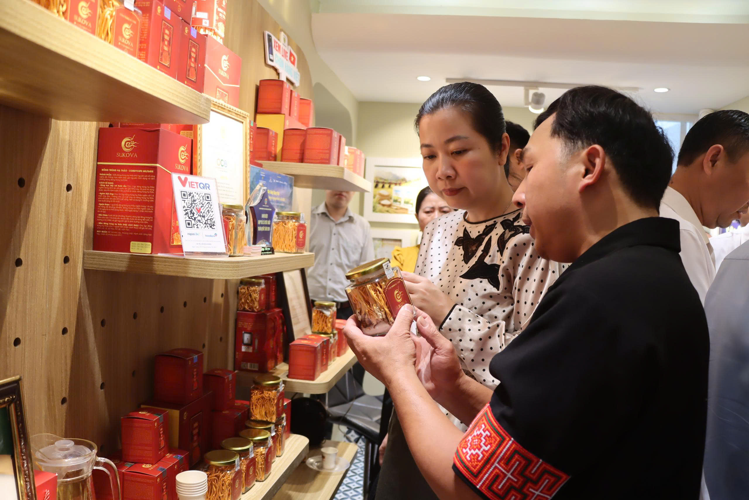 Sản phẩm trưng bày tại chương trình 'Sức sống hàng Việt'.