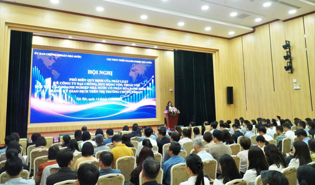 Toàn cảnh hội nghị phổ biến các quy định pháp luật tại Ủy ban Chứng khoán Nhà nước.