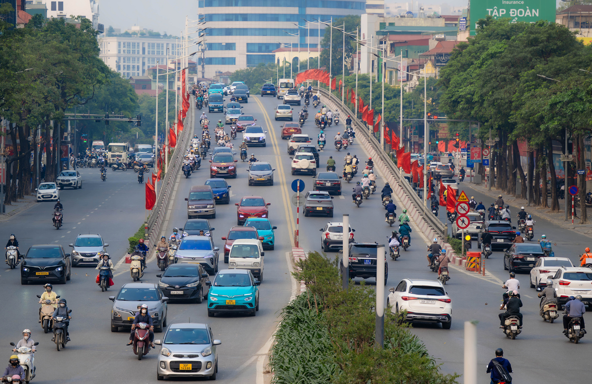 Thành phố dự kiến sẽ hỗ trợ 50% lệ phí cấp giấy chứng nhận đăng ký, biển số đối với phương tiện giao thông xanh