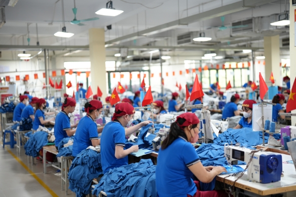 Dự kiến năm 2026 thu nhập bình quân của người lao động May Hưng Yên sẽ vượt mốc 14 triệu đồng/người/tháng.