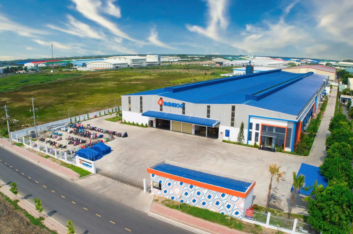 Với việc thành lập riêng pháp nhân Nam Hoa Land, doanh nghiệp đặt tham vọng gia tăng diện tích cho thuê từ 55.000 m2 lên 100.000 m2 thông qua việc xây dựng mô hình nhà xưởng cao tầng.