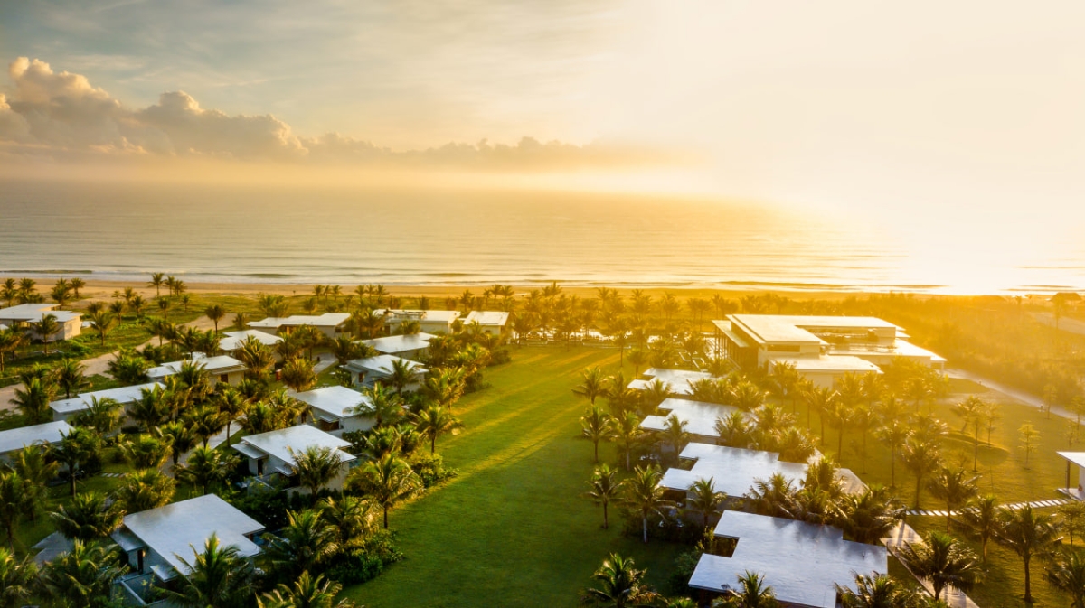 Maia Resort Quy Nhon nép mình giữa khu vườn nhiệt đới và bãi biển yên bình. Ảnh phối cảnh dự án.