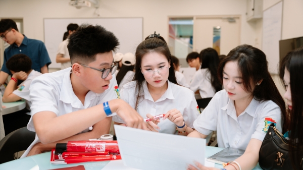 Chuyển đổi số ngân hàng: Nhóm nhân sự nào được ngân hàng săn đón?