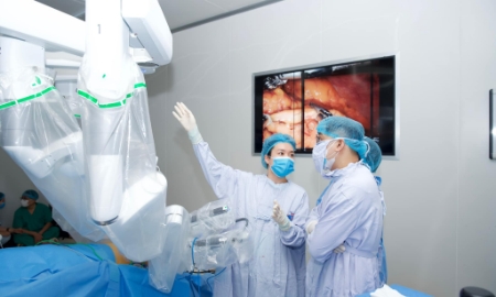 Không chỉ ứng dụng trong điều trị ung thư, AI và robot đang làm thay đổi cách tiếp cận ở nhiều chuyên khoa.
