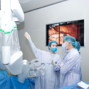 Không chỉ ứng dụng trong điều trị ung thư, AI và robot đang làm thay đổi cách tiếp cận ở nhiều chuyên khoa.