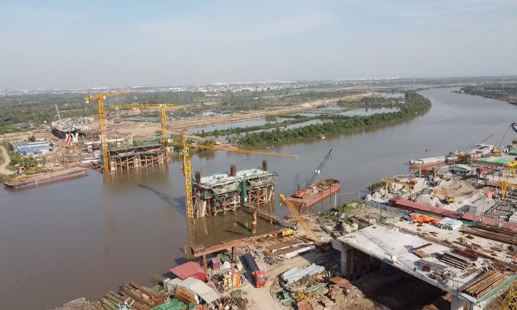 Cầu Hải Thành thuộc dự án đường vành đai 2 của Hải Phòng đang được khẩn trương đẩy nhanh tiến độ.
