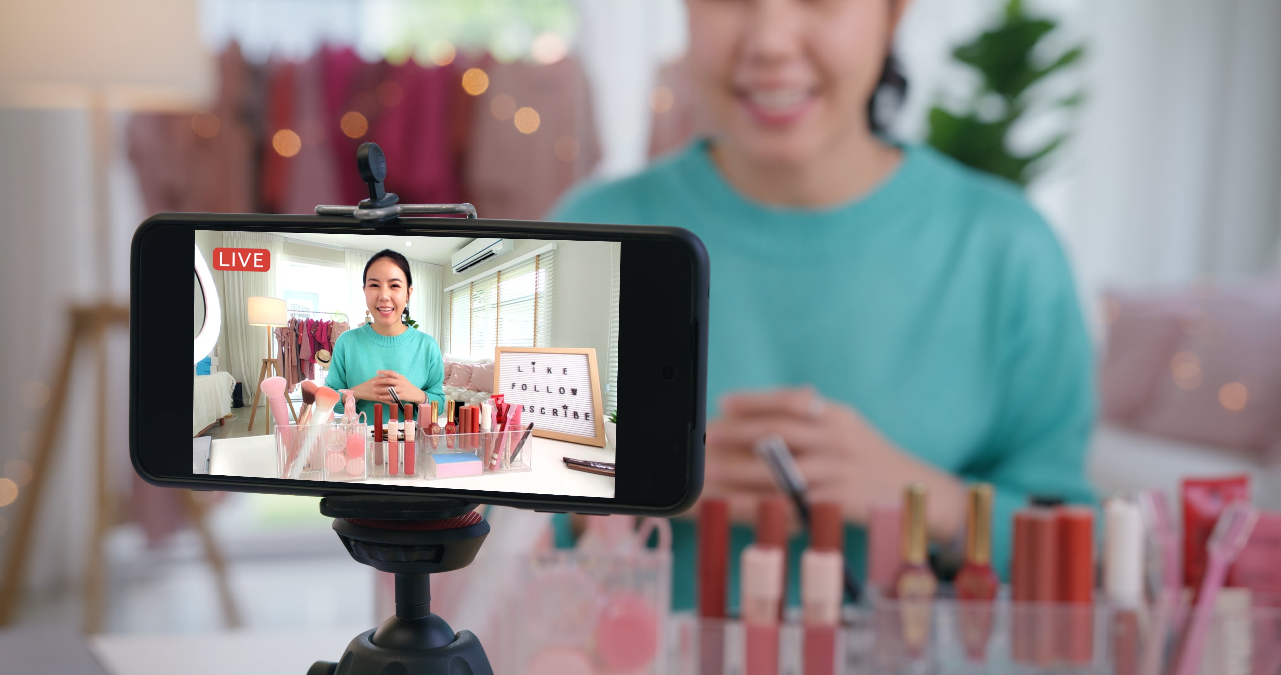 Nhà nước khuyến khích phát triển các loại hình, mô hình kinh doanh thương mại điện tử mới minh bạch và bền vững.
