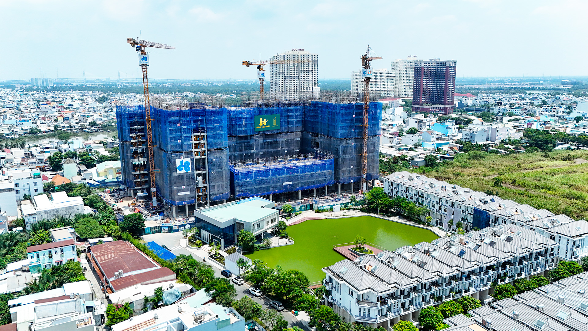 The Peak Garden được giới thiệu theo hướng tập trung vào giá trị sử dụng dài hạn và tiến độ triển khai thực tế. Ảnh dự án.